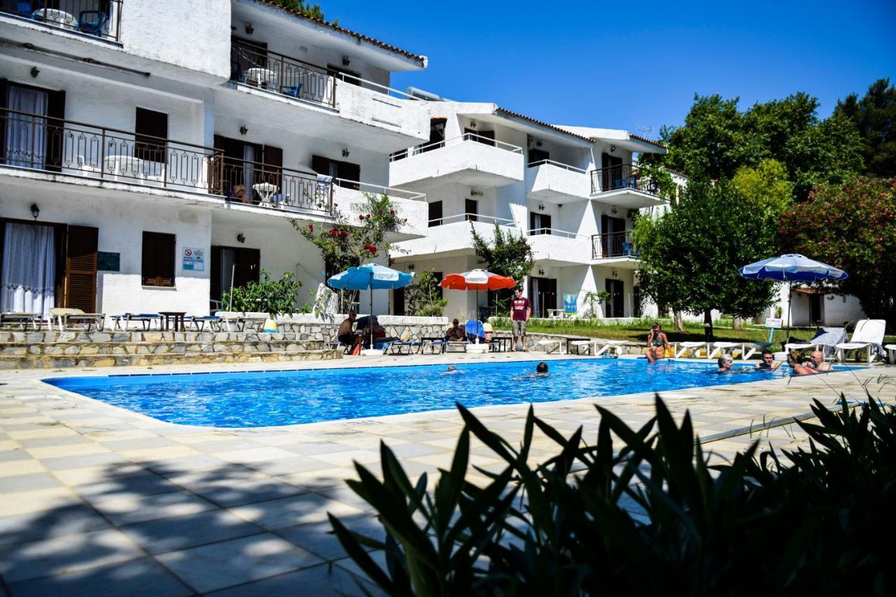 Amalia Apartments Koukounaries Buitenkant foto